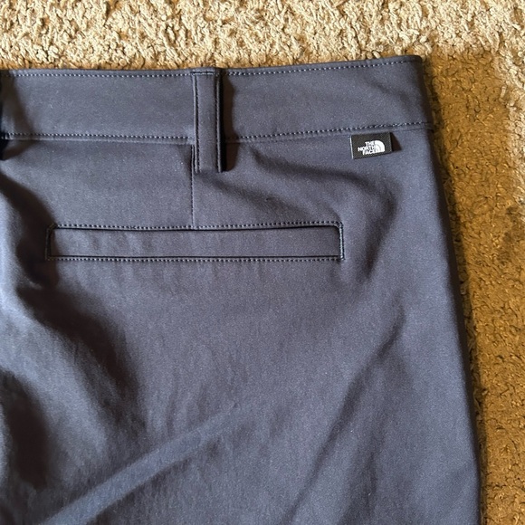 THE NORTH FACE City Standard Ankle Pants Women’s Business Outdoor Casual Size 12 - Picture 8 of 10